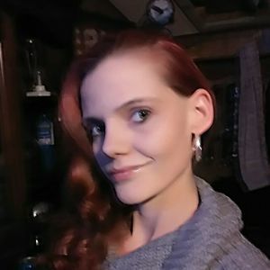 Meet your Posher, Holly